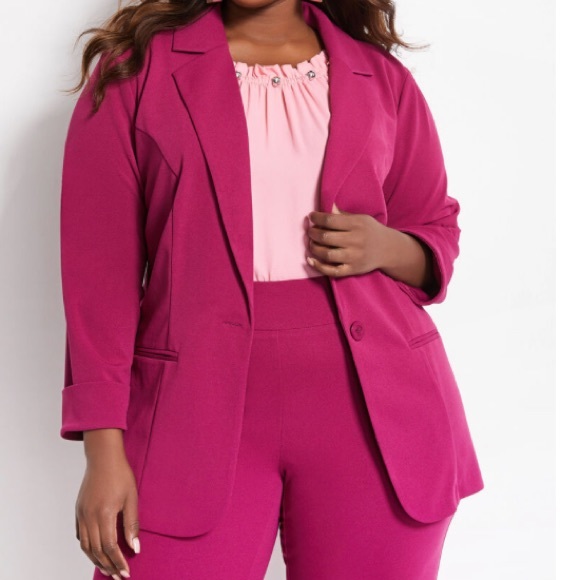 26- Raspberry Roll cuff Blazer - Picture 3 of 12